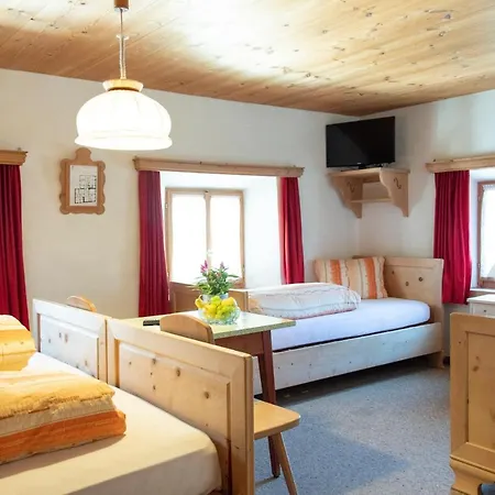 Nocleg ze śniadaniem Alpina Santa Maria Val Muestair